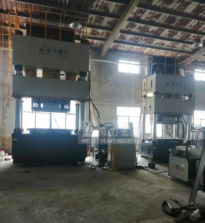 建筑模板生产设备1250吨液压机